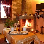Theasis Suites-Ορεινή Φιλοξενία 4*