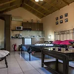 Theasis Suites-Ορεινή Φιλοξενία 4* Kato Sinikia Trikalon