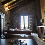 Guest house Theasis Suites-Ορεινή Φιλοξενία