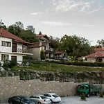 Guest house Theasis Suites-Ορεινή Φιλοξενία