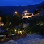 Theasis Suites-Ορεινή Φιλοξενία Kato Sinikia Trikalon