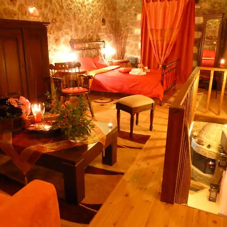 Theasis Suites-ορεινή φιλοξενία Maison d'hôtes