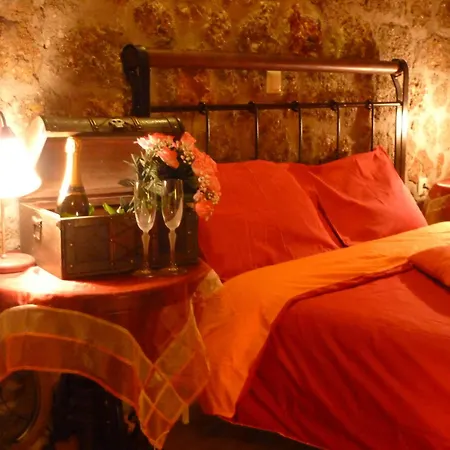 Theasis Suites-ορεινή φιλοξενία Maison d'hôtes 4*