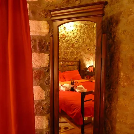 Maison d'hôtes Theasis Suites-ορεινή φιλοξενία 4*