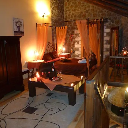 Maison d'hôtes Theasis Suites-ορεινή φιλοξενία Kato Sinikia Trikalon