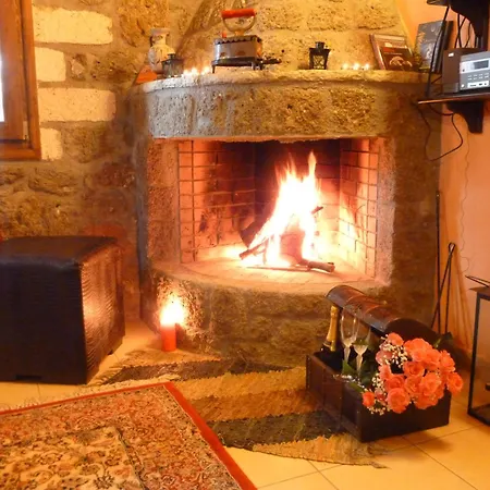 Theasis Suites-ορεινή φιλοξενία 4* Kato Sinikia Trikalon