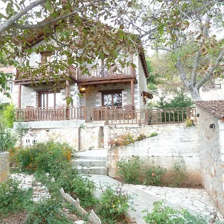 Theasis Suites-Ορεινή Φιλοξενία 4*