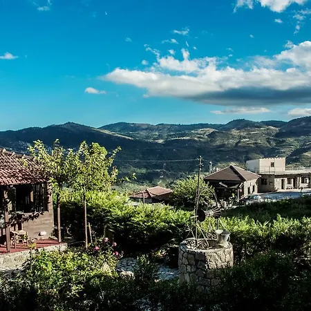 θέασις Κάτω Τρίκαλα Κορινθίας