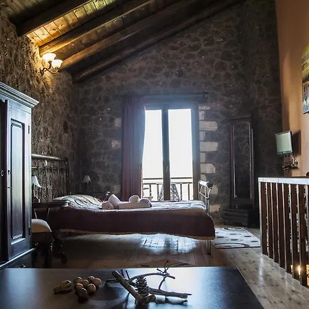 Gasthof Theasis Suites-Ορεινή Φιλοξενία