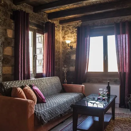 Theasis Suites-Ορεινή Φιλοξενία Kato Sinikia Trikalon