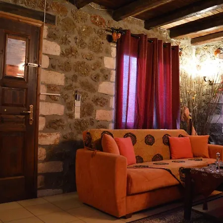 Theasis Suites-ορεινή φιλοξενία Kato Sinikia Trikalon