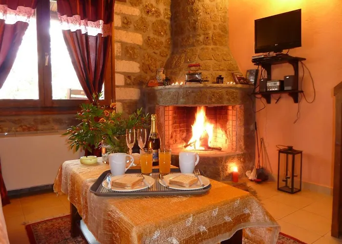 Theasis Suites-ορεινή φιλοξενία 4*