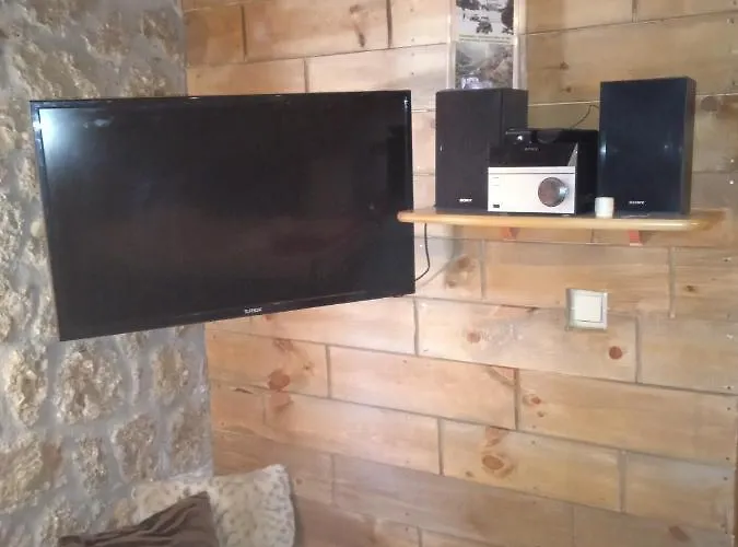 Pensjonat Theasis Suites-ορεινή φιλοξενία