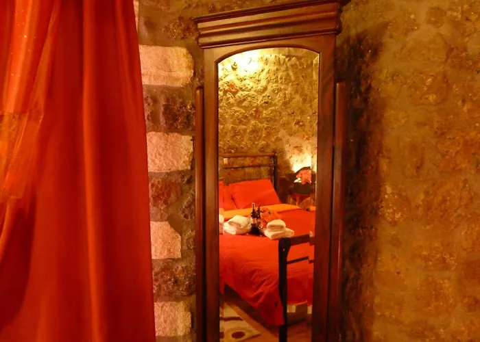 Maison d'hôtes Theasis Suites-ορεινή φιλοξενία 4*