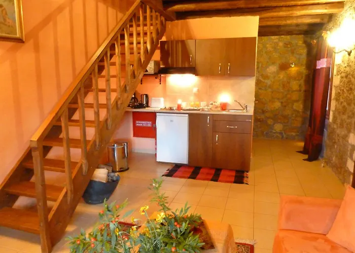 Theasis Suites-ορεινή φιλοξενία Maison d'hôtes 4*