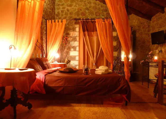 Theasis Suites-ορεινή φιλοξενία Kato Sinikia Trikalon