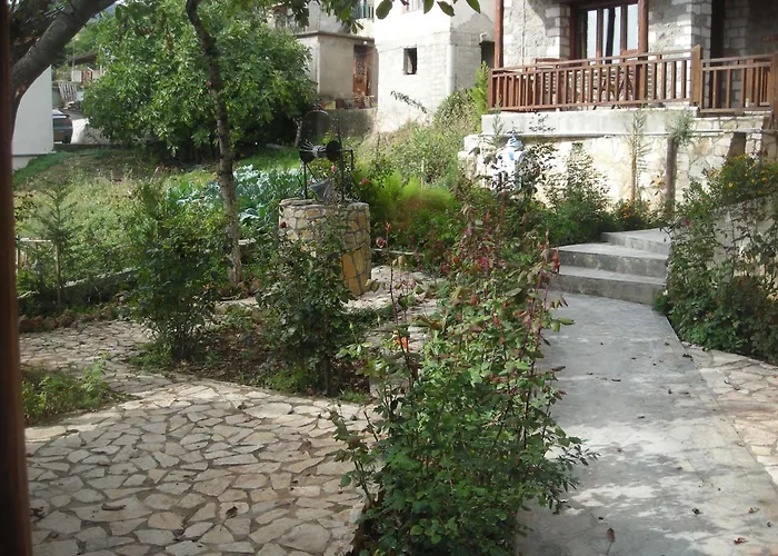 Theasis Suites-ορεινή φιλοξενία 4* Kato Sinikia Trikalon