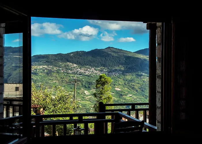 Pensjonat Theasis Suites-ορεινή φιλοξενία