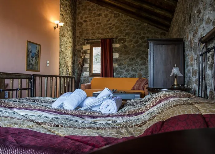 Maison d'hôtes Theasis Suites-ορεινή φιλοξενία 4*