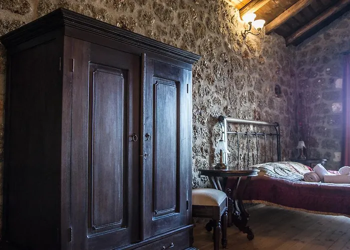 Theasis Suites-ορεινή φιλοξενία