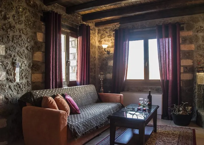 Theasis Suites-ορεινή φιλοξενία Kato Sinikia Trikalon