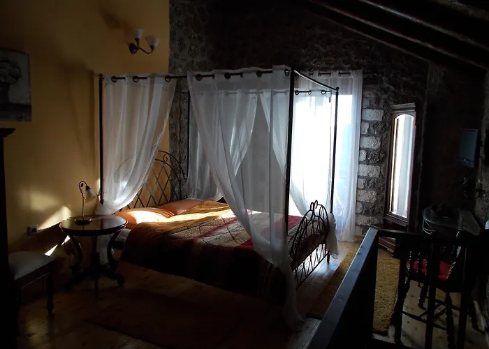 Theasis Suites-ορεινή φιλοξενία Maison d'hôtes 4*